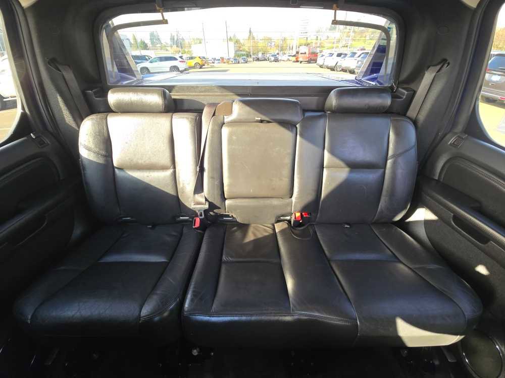 Used 2010 Cadillac Escalade EXT Premium image 17