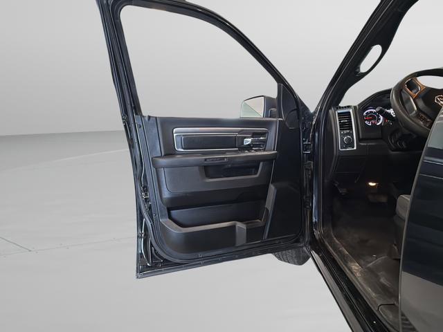 Used 2023 RAM 1500 Classic Warlock AWD/4WD image 34