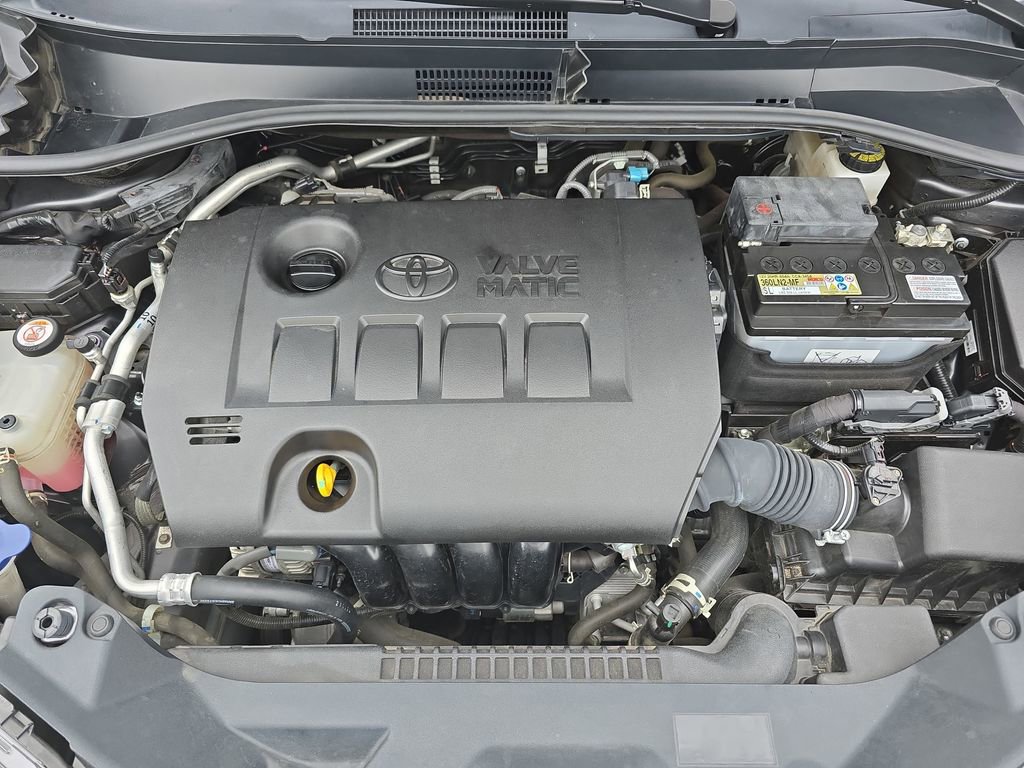 Used 2022 Toyota C-HR Limited FWD image 31