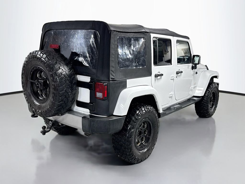 Used 2015 Jeep Wrangler Unlimited Sahara w/ Connectivity Group image 7