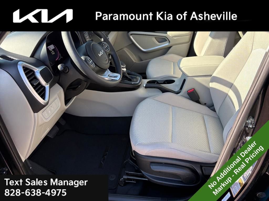 New 2025 Kia Soul LX w/ LX Technology Package image 15