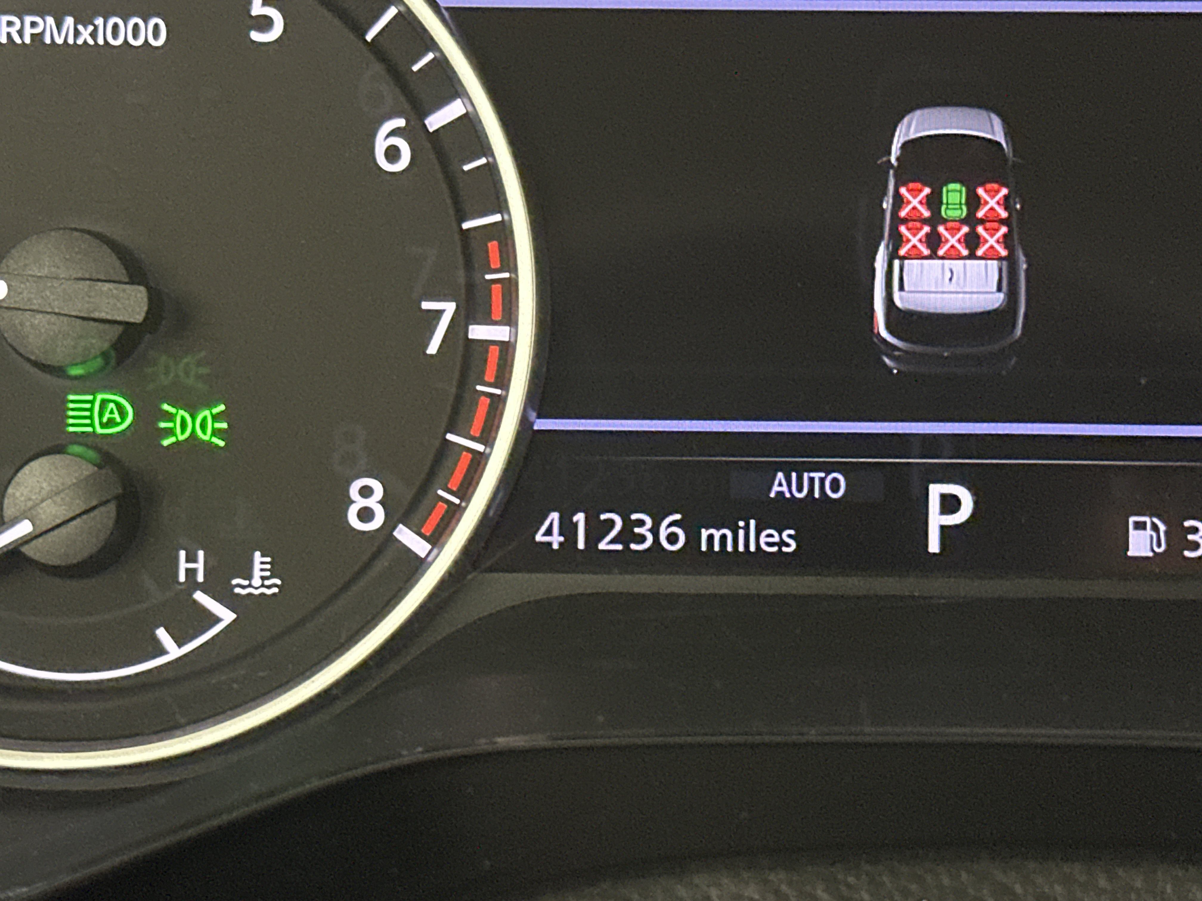 Used 2023 Nissan Pathfinder SL AWD/4WD image 13