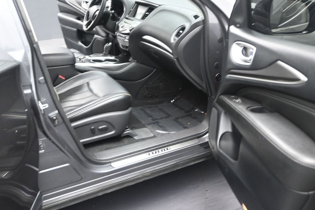 Used 2019 INFINITI QX60 Luxe w/ Essential Package FWD image 15