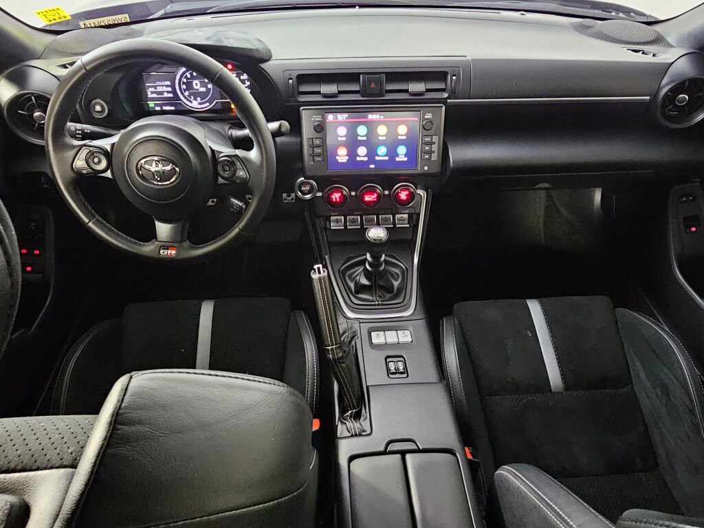 Used 2025 Toyota GR86 Premium w/ ALL Weather Mat Package (TMS) image 21