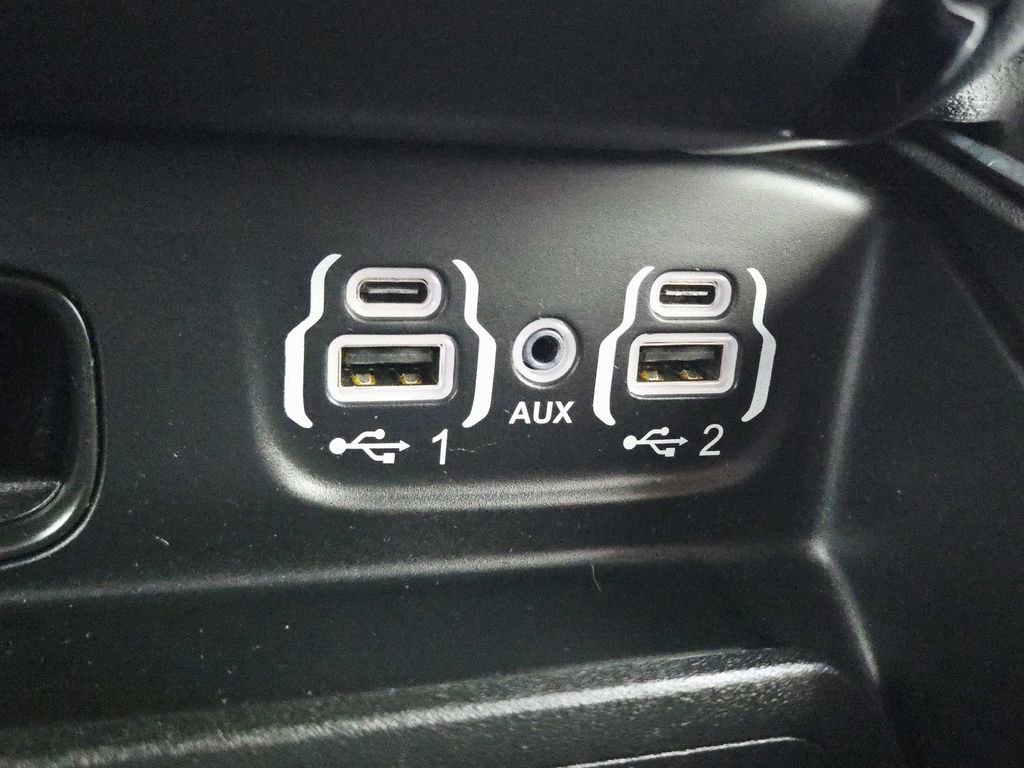 Used 2023 RAM 1500 Laramie image 30