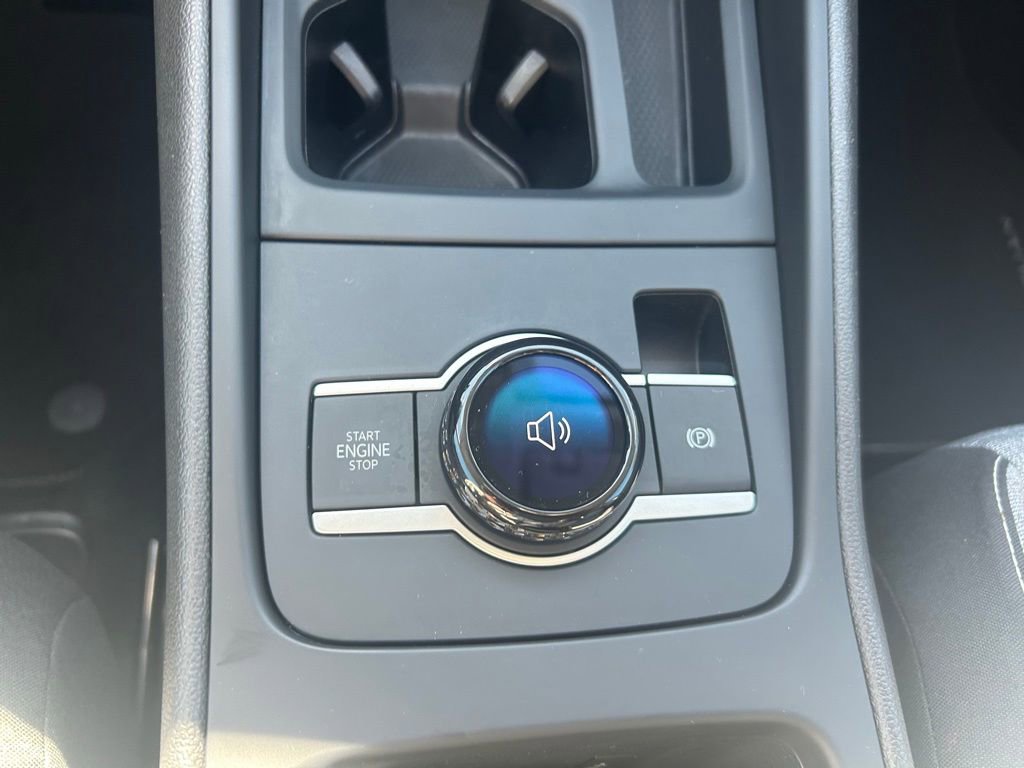 Used 2025 Volkswagen Tiguan S image 58