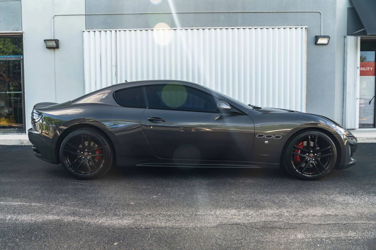 Used 2017 Maserati GranTurismo Sport RWD image 4