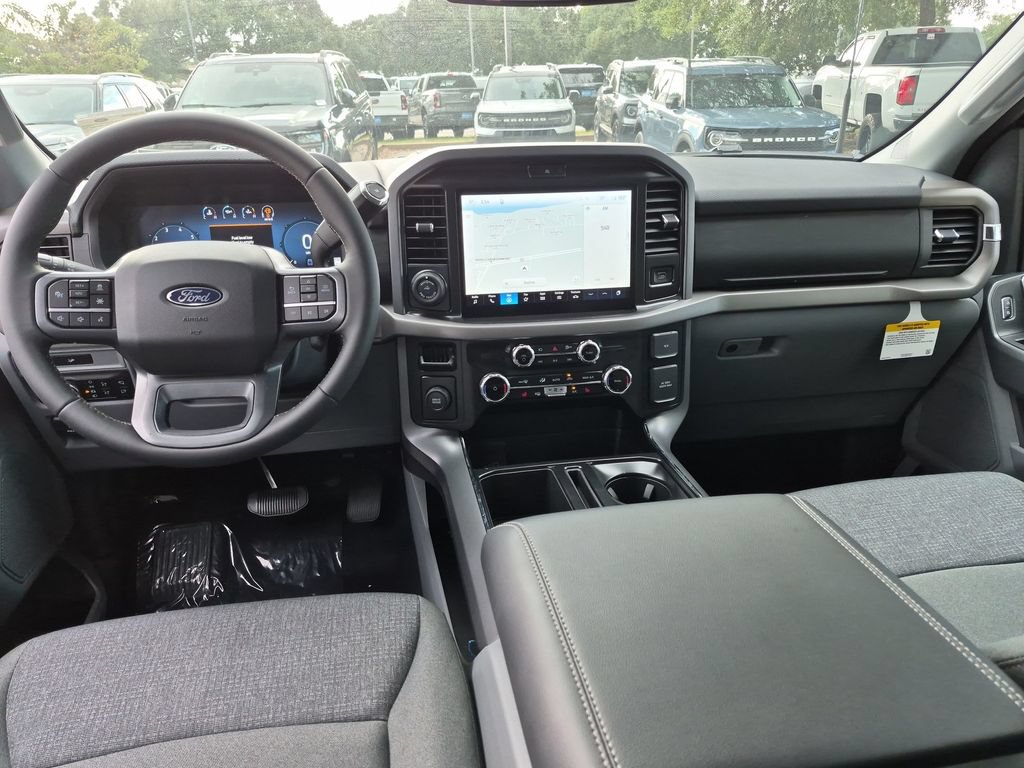 New 2026 Ford F150 XLT w/ Equipment Group 302A MID RWD image 27
