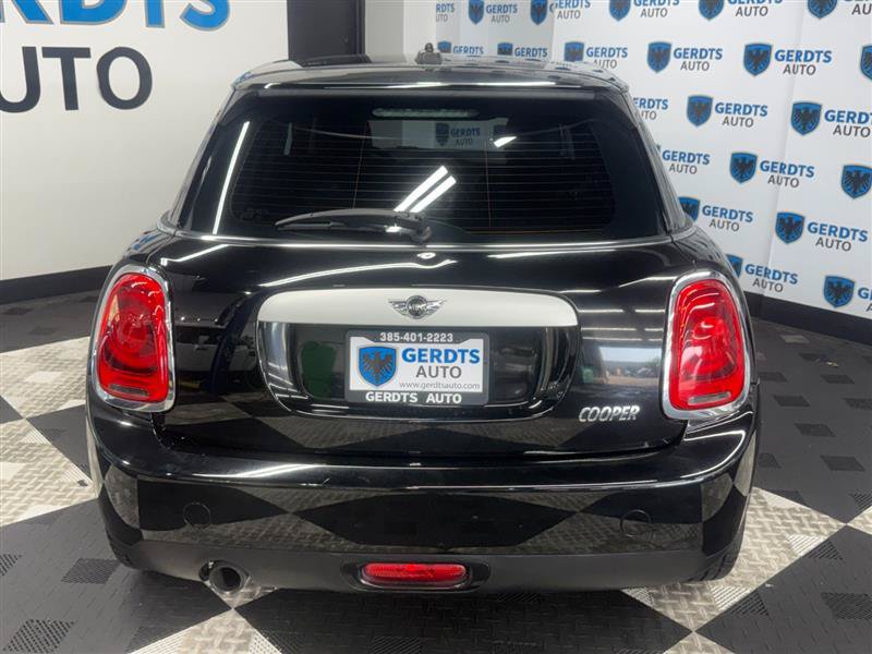 Used 2015 MINI Cooper 4-Door Hardtop FWD image 5