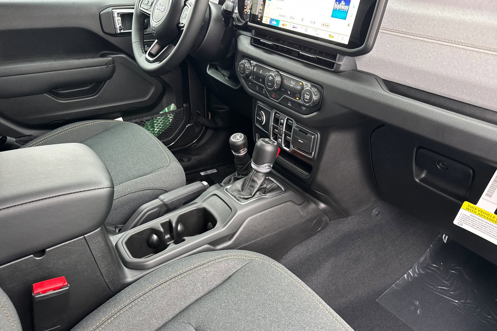 New 2025 Jeep Gladiator Sport image 14