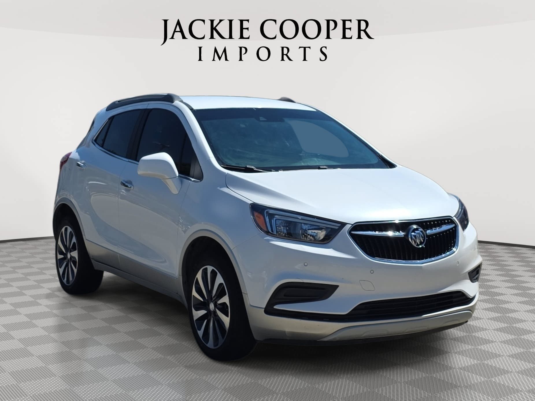 Used 2021 Buick Encore Preferred w/ Safety Package II FWD image 3