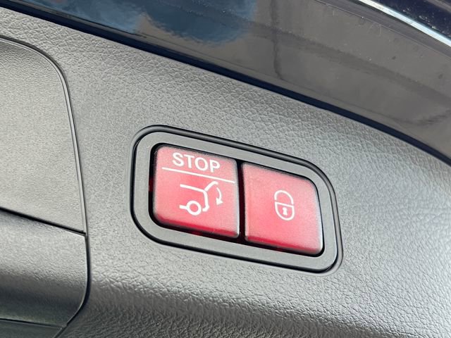 New 2025 Mercedes-Benz GLA 35 AMG 4MATIC image 40