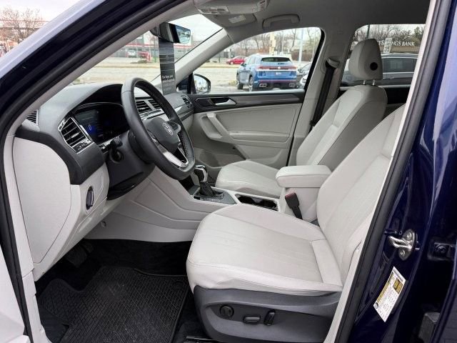 Certified 2023 Volkswagen Tiguan SE image 12