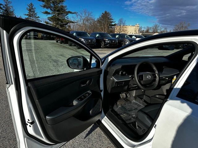 New 2026 Nissan Leaf SV+ w/ Floor Mat Package (SV+) image 18