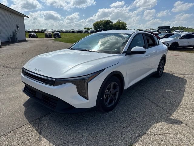 Used 2025 Kia K4 FWD image 6