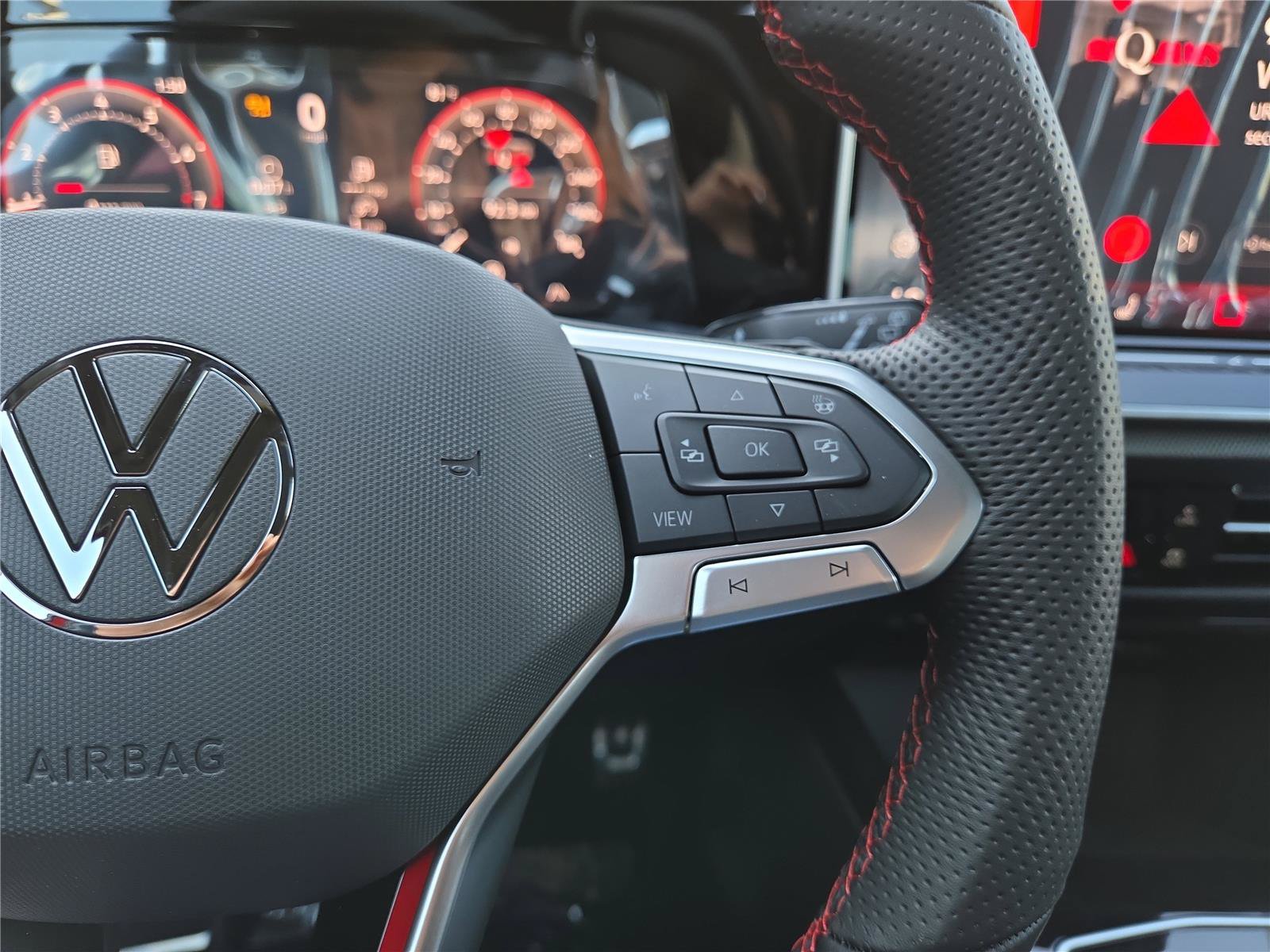 New 2026 Volkswagen GTI SE FWD image 16