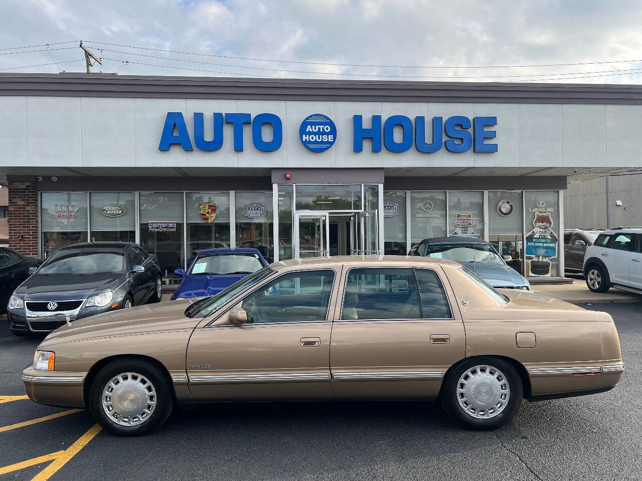 Used 1999 Cadillac De Ville w/ Comfort/Convenience Pkg image 8