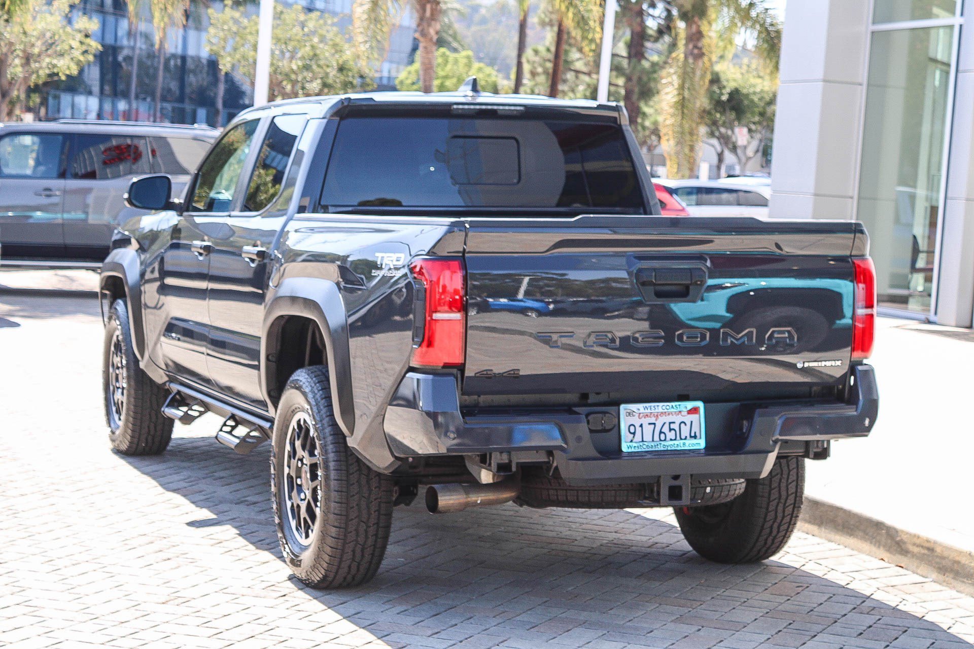 Used 2024 Toyota Tacoma TRD Off-Road w/ TRD Off Road Upgrade Package AWD/4WD image 9