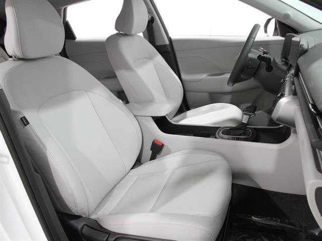 Certified 2025 Hyundai Kona SEL image 16