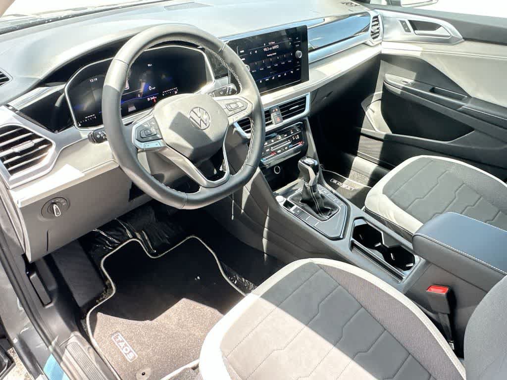 New 2026 Volkswagen Taos SE FWD image 13
