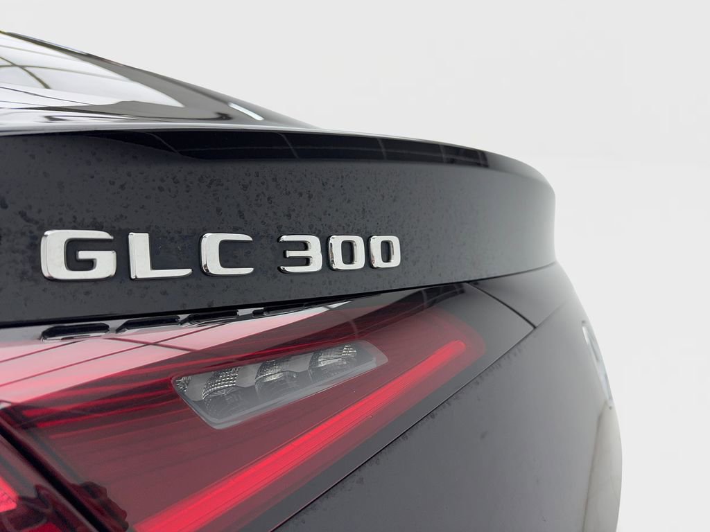 Used 2024 Mercedes-Benz GLC 300 4MATIC image 47