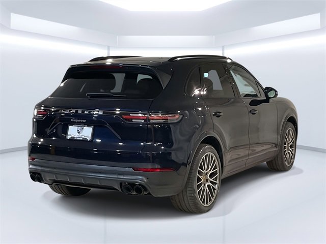 Used 2022 Porsche Cayenne Platinum Edition w/ Premium Package Plus image 7