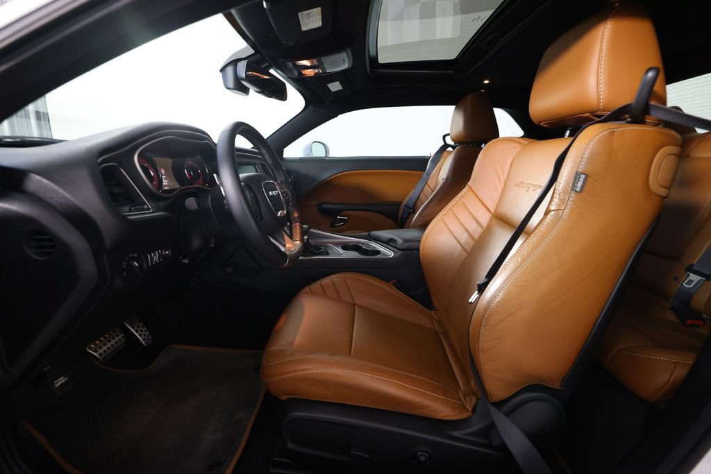 Used 2016 Dodge Challenger SRT Hellcat RWD image 14