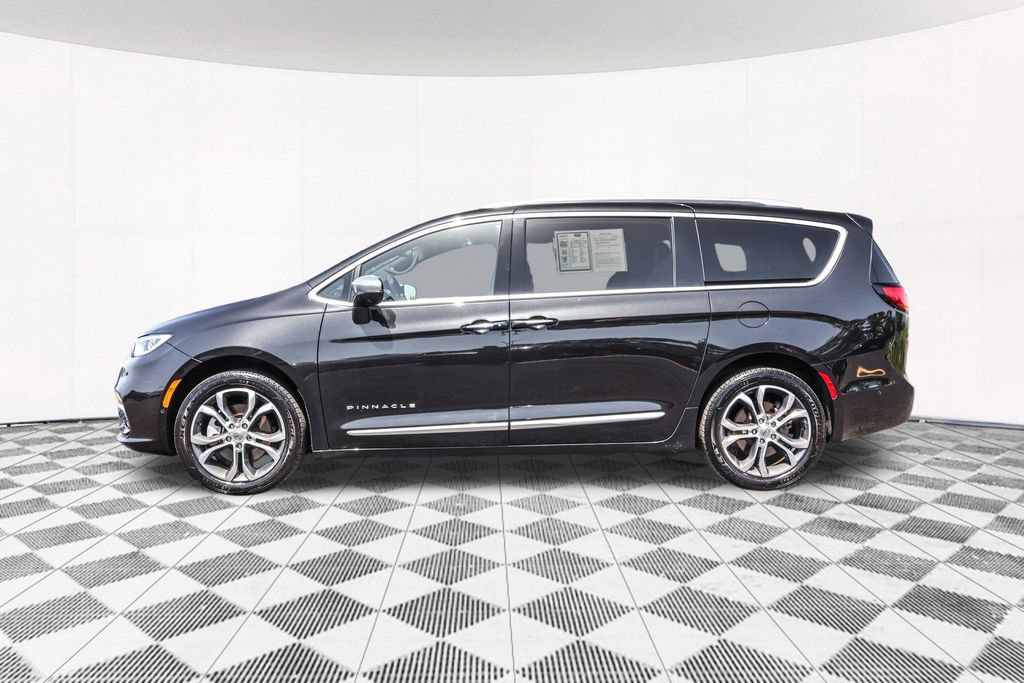 Used 2022 Chrysler Pacifica Pinnacle AWD/4WD image 17
