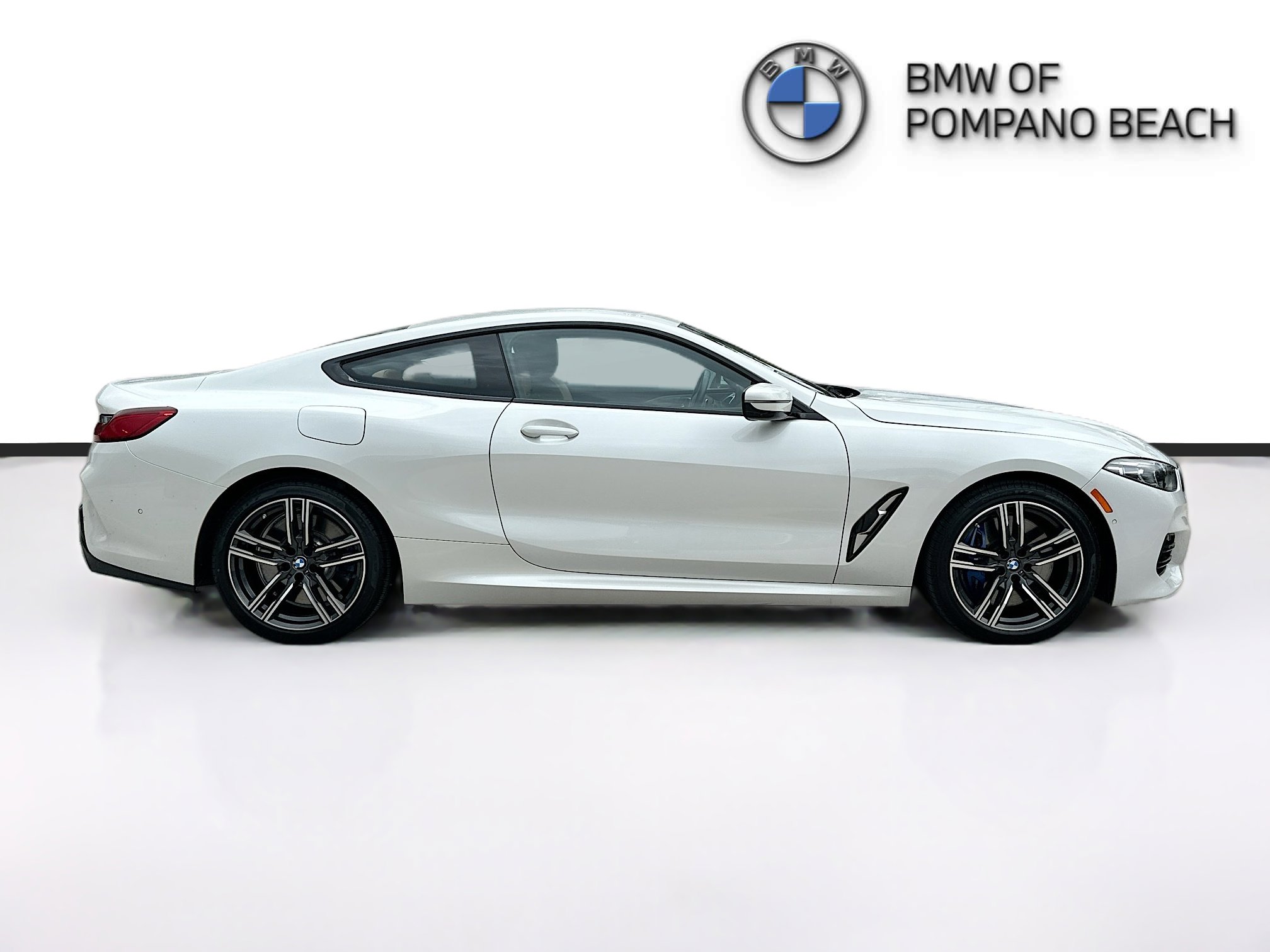Used 2023 BMW 840i xDrive Coupe AWD/4WD image 8