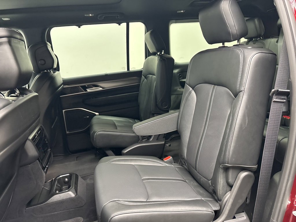 New 2025 Jeep Wagoneer Series II w/ Convenience Group I image 12