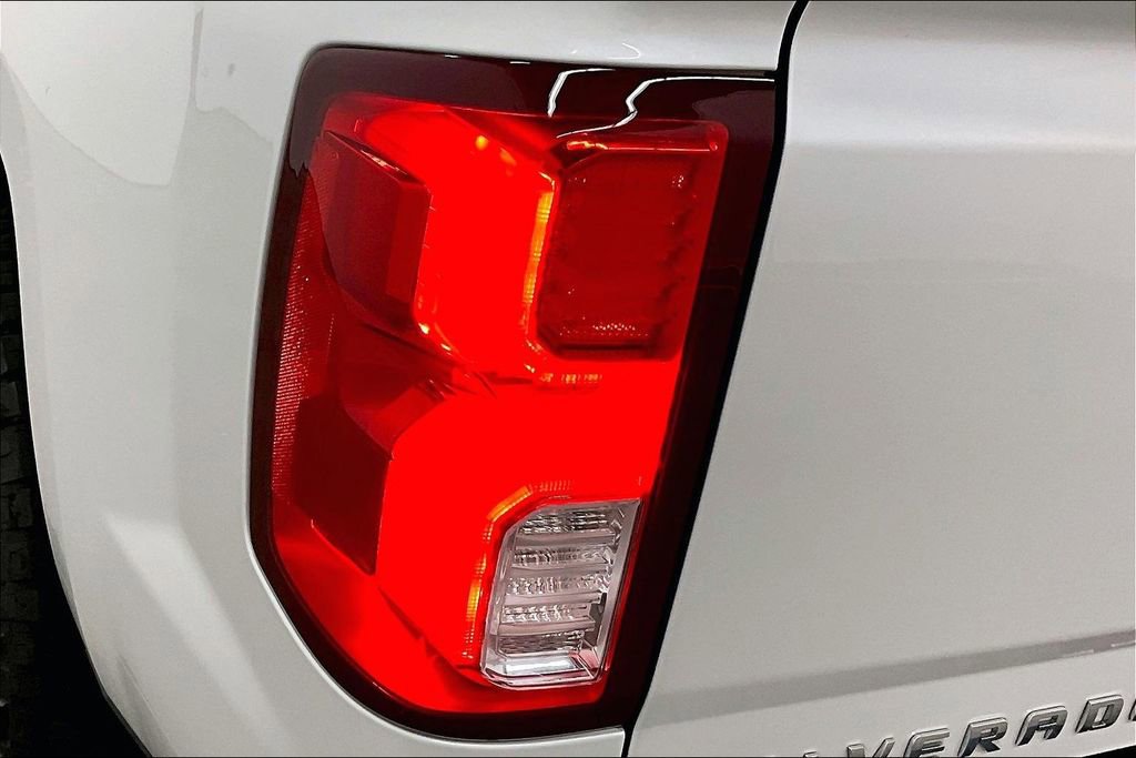 Used 2018 Chevrolet Silverado 1500 LTZ w/ Sport Package image 32