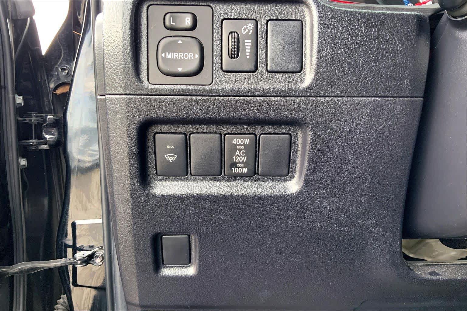 Used 2015 Toyota 4Runner SR5 Premium RWD image 33