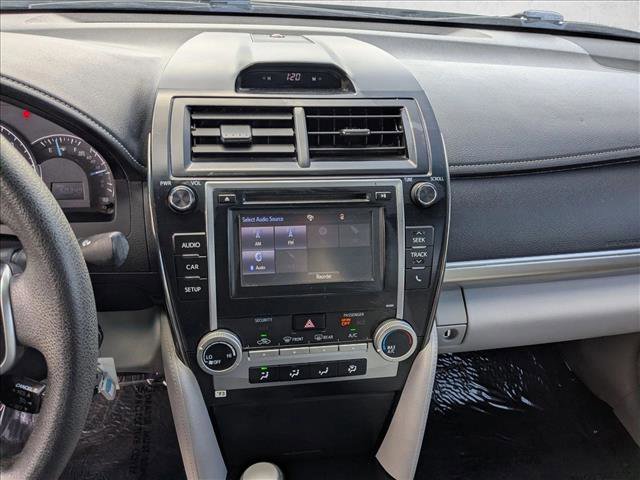 Used 2014 Toyota Camry LE FWD image 13