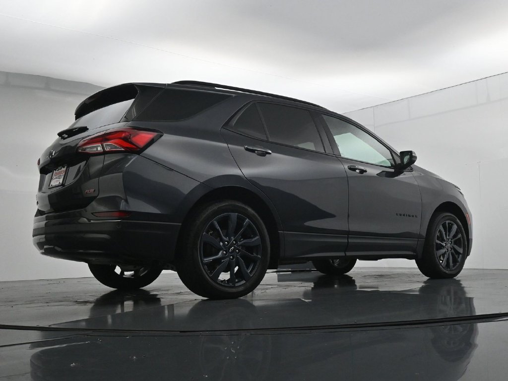 Used 2022 Chevrolet Equinox RS w/ RS Leather Package AWD/4WD image 37
