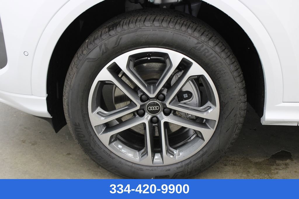 New 2025 Audi Q5 Premium image 30