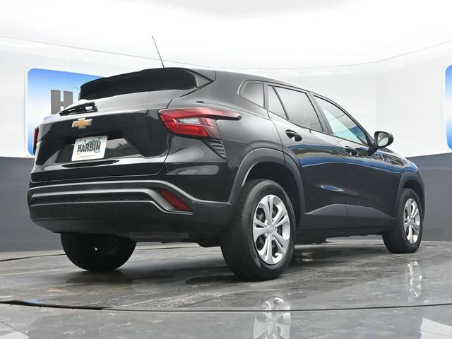Used 2024 Chevrolet Trax LS FWD image 21