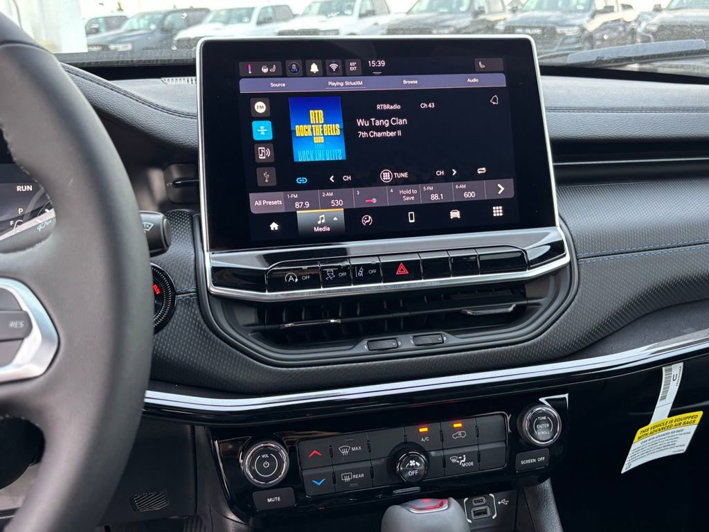 New 2026 Jeep Compass Altitude image 12