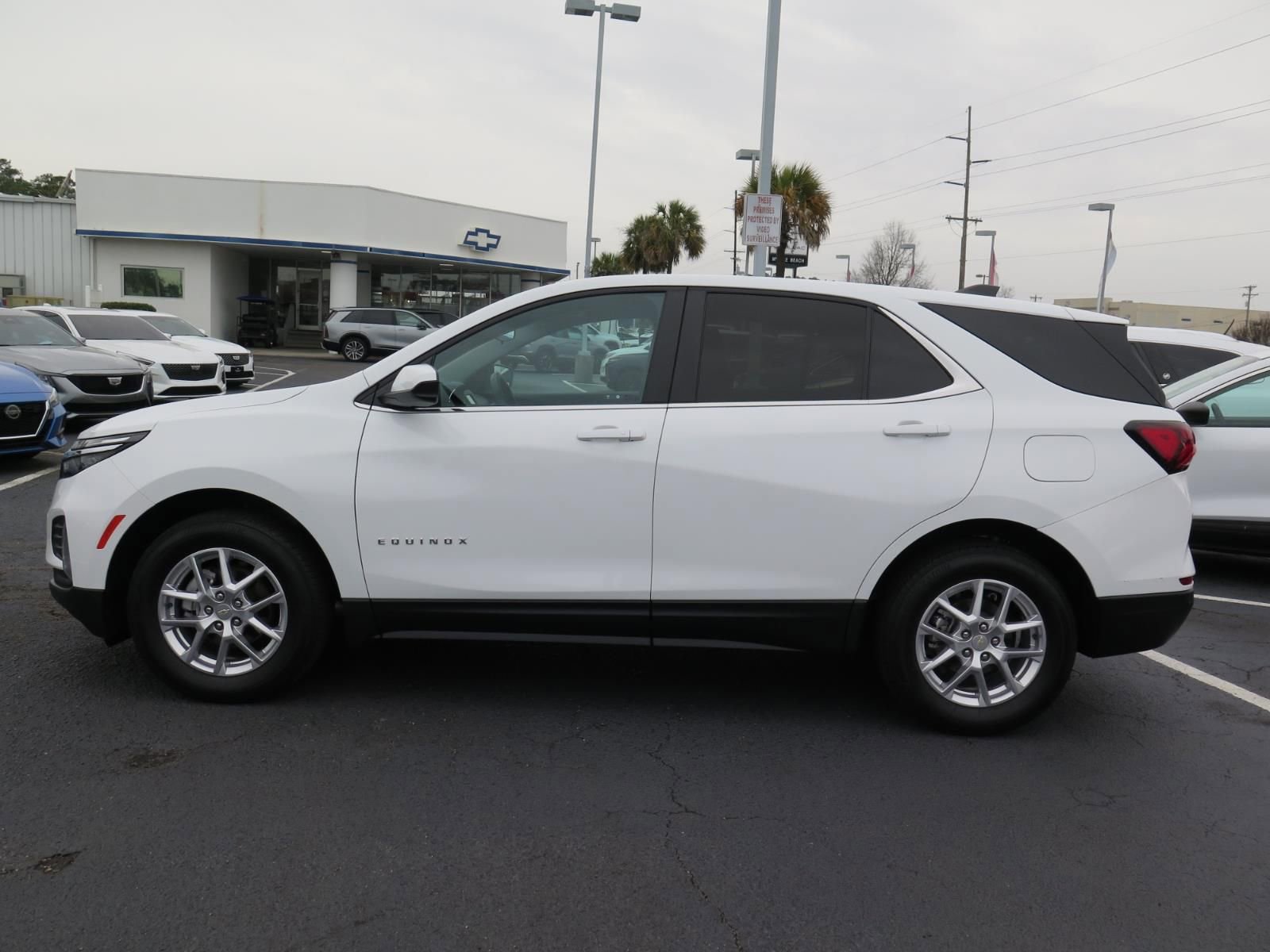 Used 2023 Chevrolet Equinox LT image 6