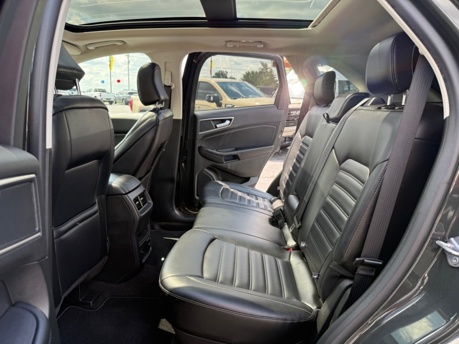 Used 2023 Ford Edge SEL w/ Convenience Package AWD/4WD image 30