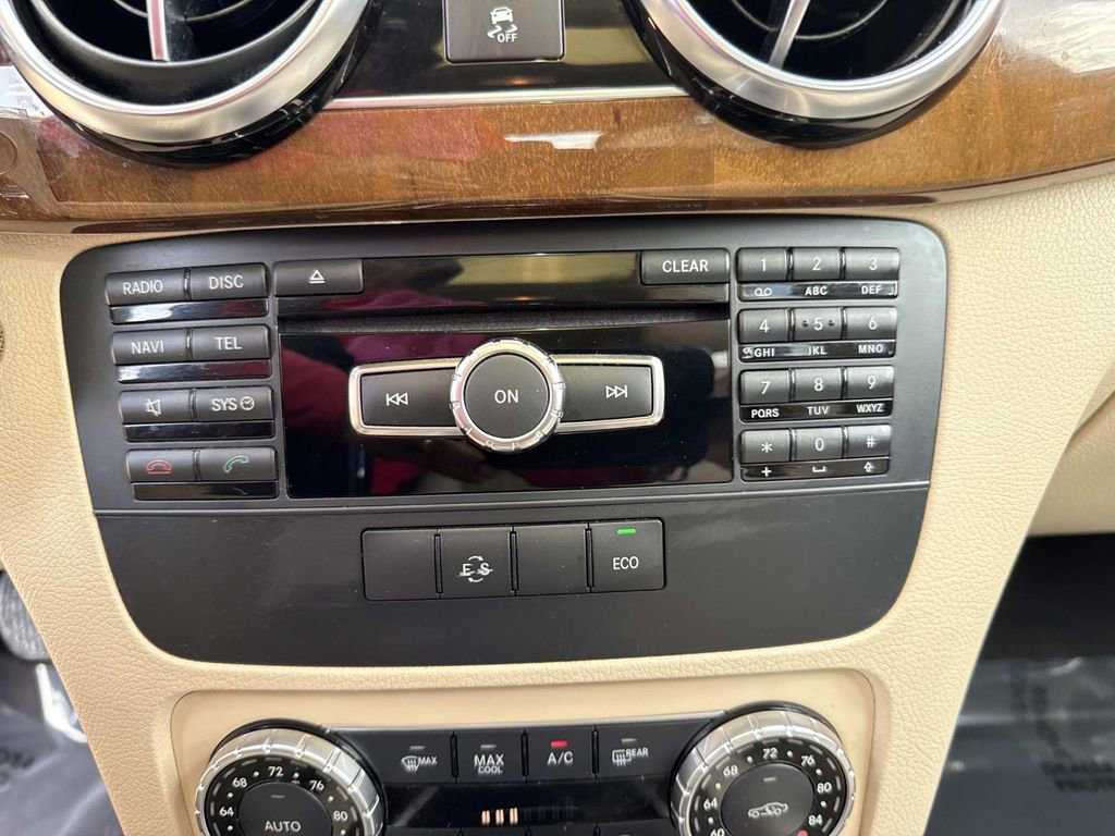 Used 2015 Mercedes-Benz GLK 350 2WD image 28