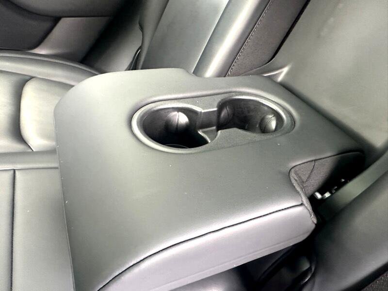 Used 2021 Tesla Model Y Long Range image 49