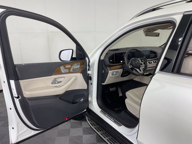 Used 2020 Mercedes-Benz GLS 580 4MATIC image 29