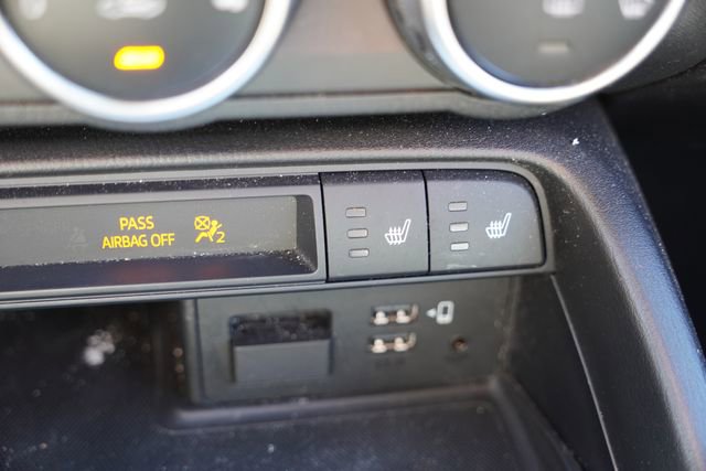 Used 2021 MAZDA MX-5 Miata RF Grand Touring RWD image 6