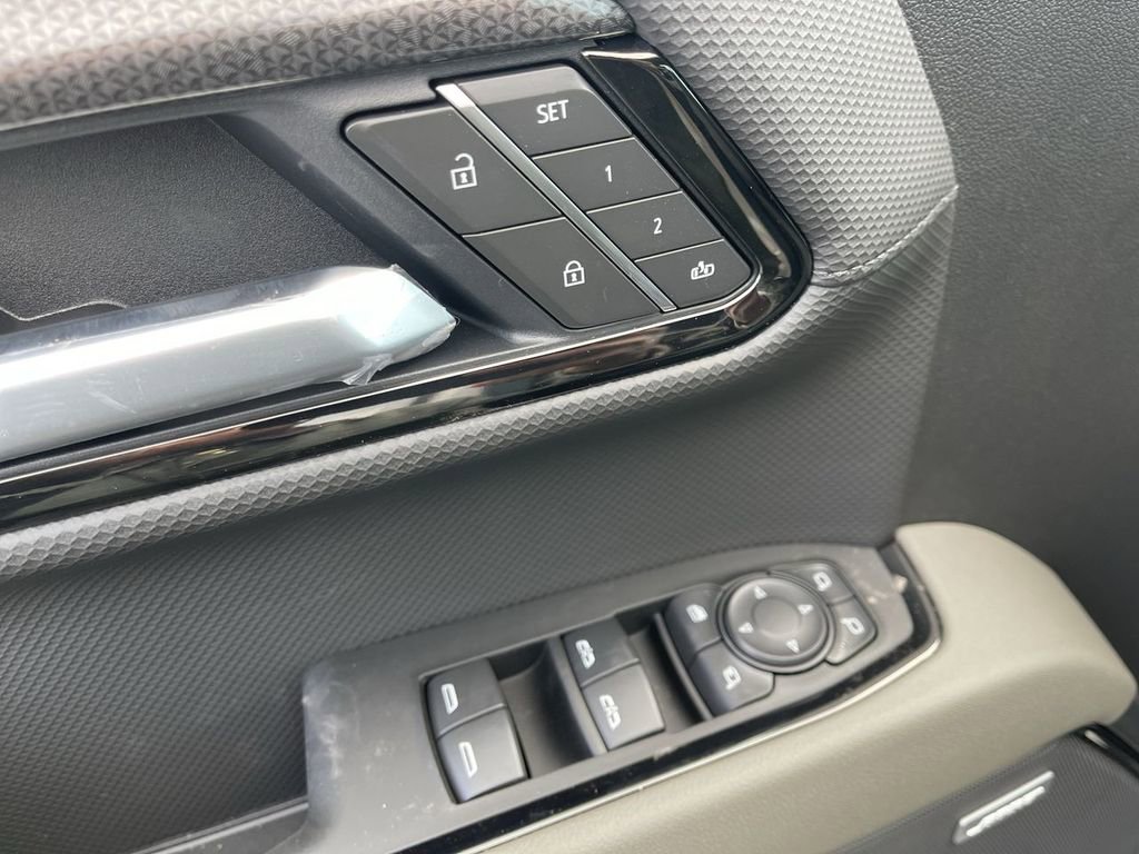 New 2026 Chevrolet Silverado 1500 ZR2 w/ Dark Appearance Package image 13