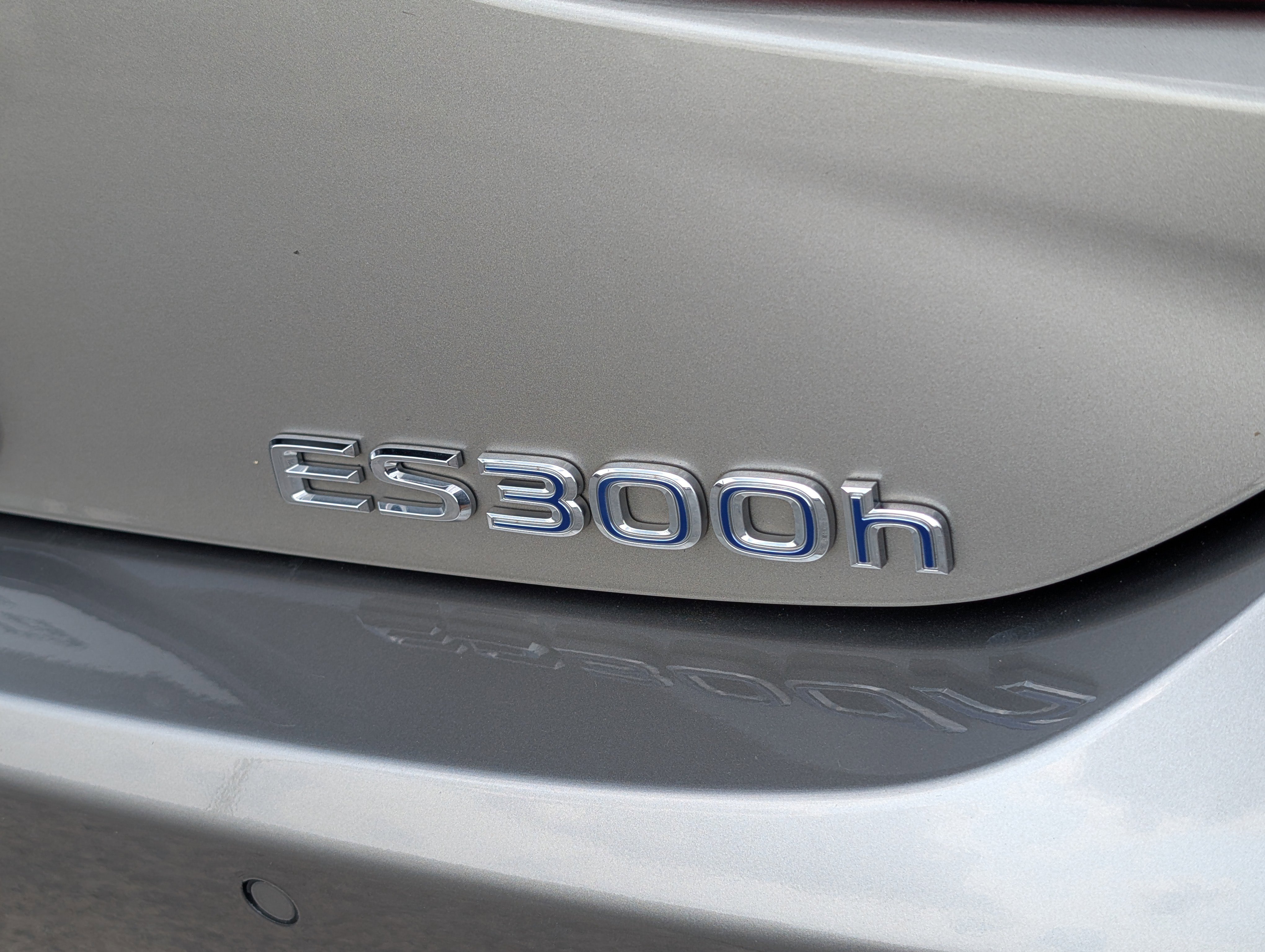 Used 2020 Lexus ES 300h w/ Premium Package image 26