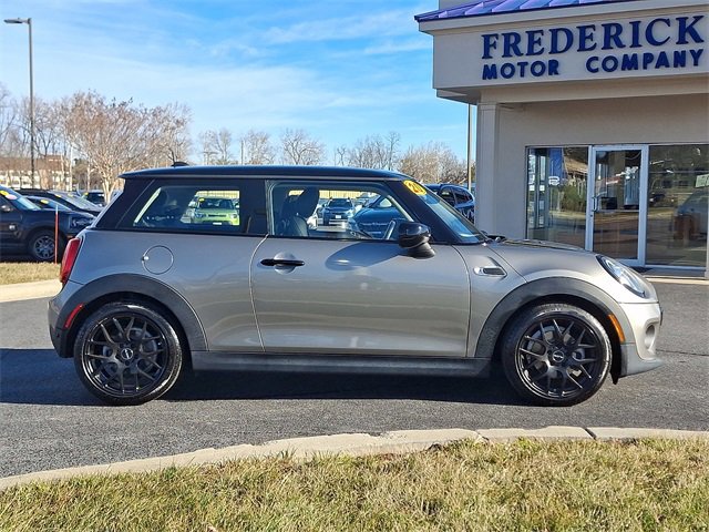 Used 2020 MINI Cooper 2-Door Hardtop image 7