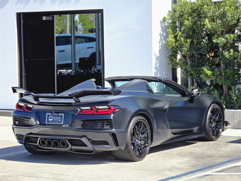 Used 2025 Chevrolet Corvette Z06 w/ Z07 Performance Package image 5