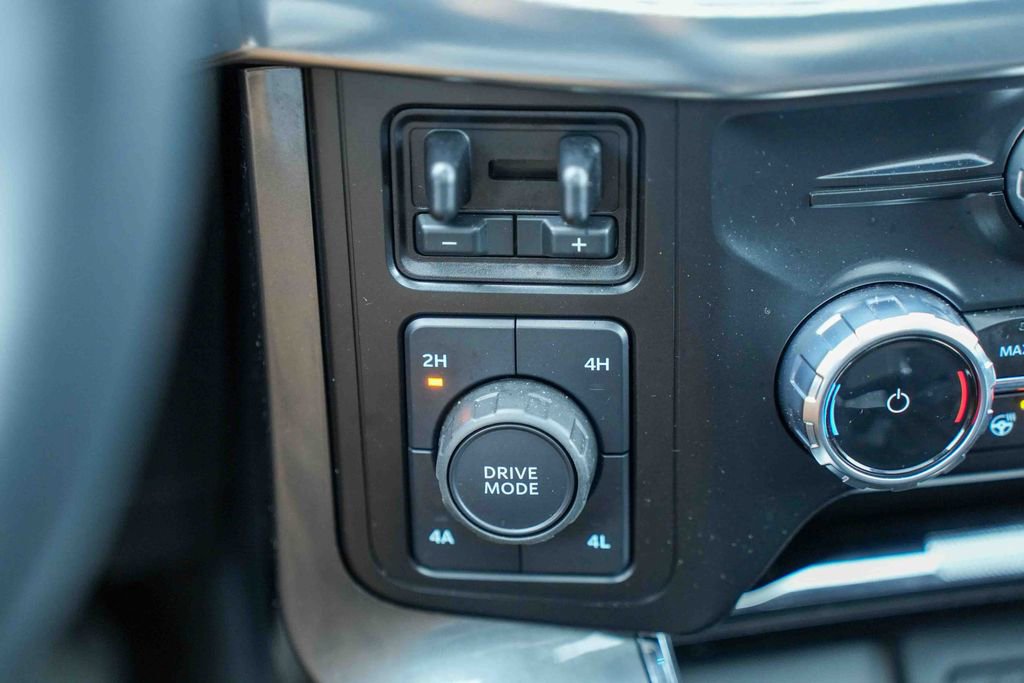 Used 2023 Ford F150 Lariat w/ Equipment Group 502A High image 32