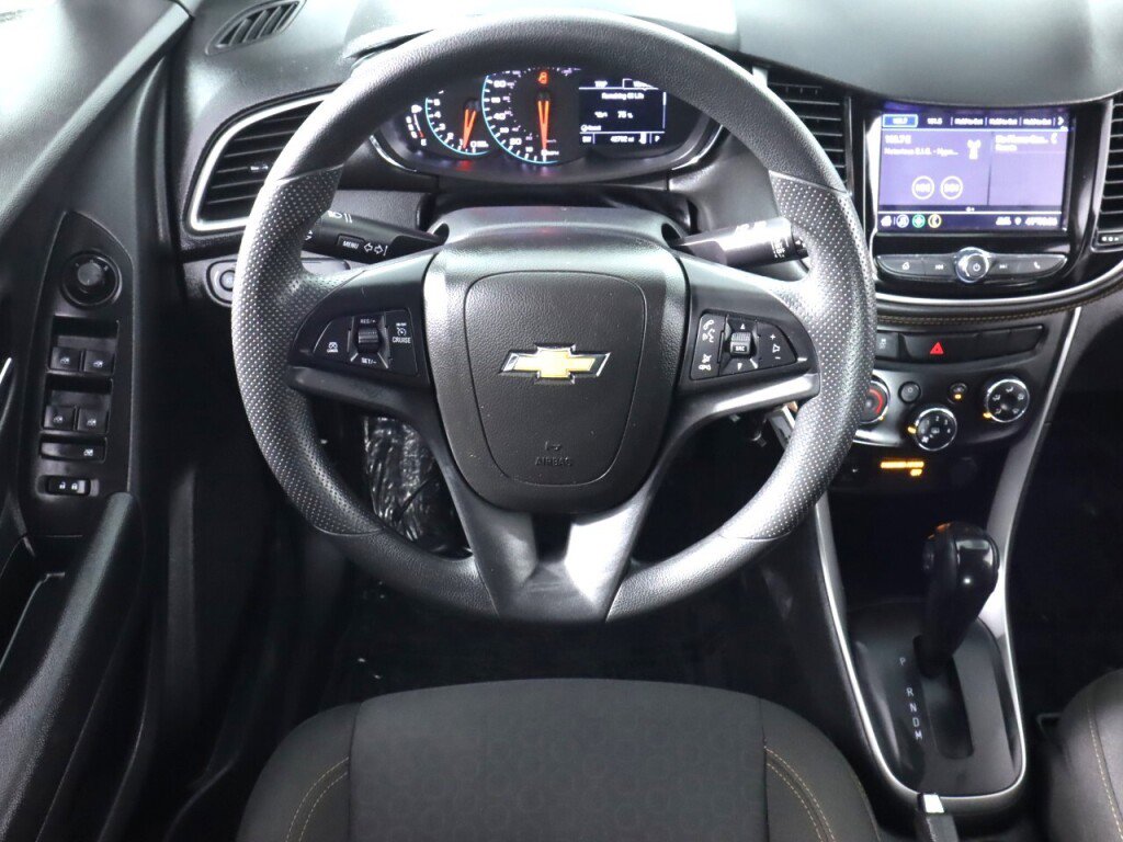 Used 2021 Chevrolet Trax LS w/ Tint and Cruise Package AWD/4WD image 30