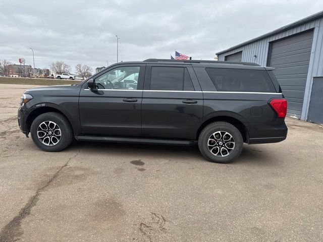 Used 2024 Ford Expedition Max XLT AWD/4WD image 4